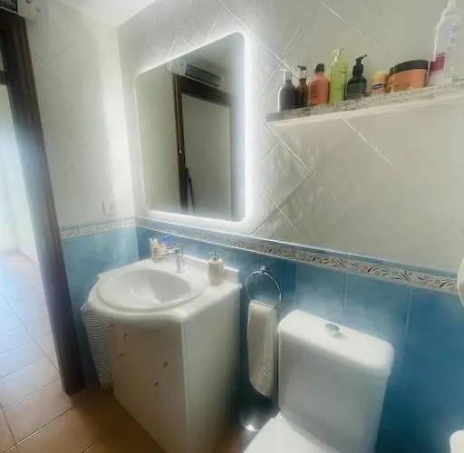 Delta De L'ebre, In Eucaliptus Apartment *